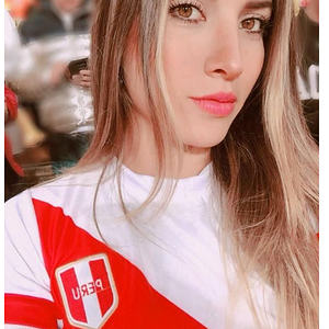 Pin on HINCHAS PERUANAS, FEMALE FANS OF THE WORLD CUP, BELLEZAS DEL M_ - br.pinterest.com.png