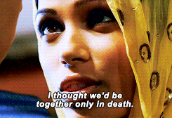 Latika-slumdog-millionaire-43925957-245-168.gif